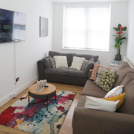 Affordably Elegant Apartments Close To Coop Live, Etihad Stadium And Manchester City Centre المظهر الخارجي الصورة