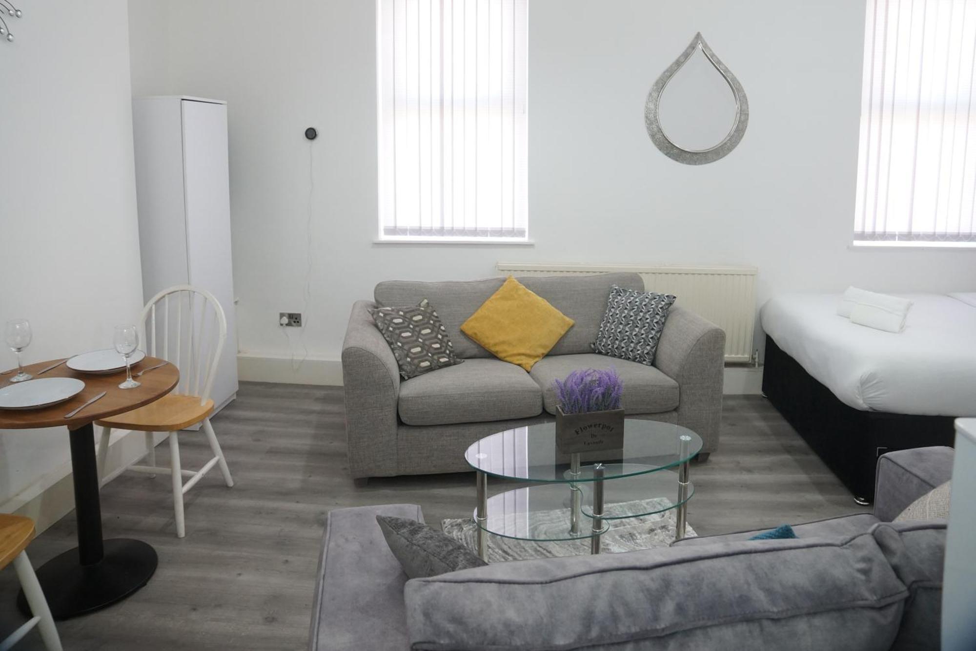 Affordably Elegant Apartments Close To Coop Live, Etihad Stadium And Manchester City Centre المظهر الخارجي الصورة