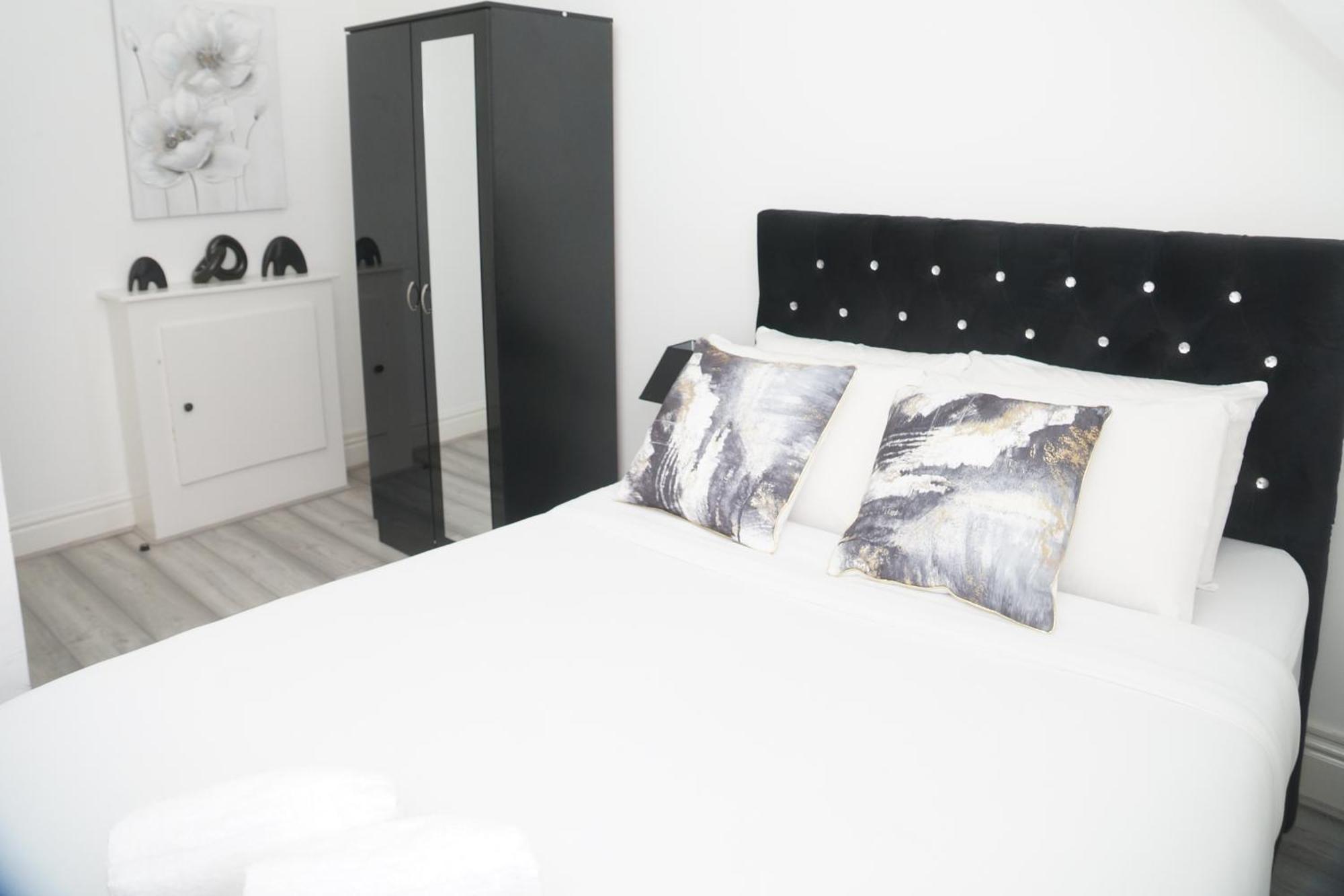 Affordably Elegant Apartments Close To Coop Live, Etihad Stadium And Manchester City Centre المظهر الخارجي الصورة